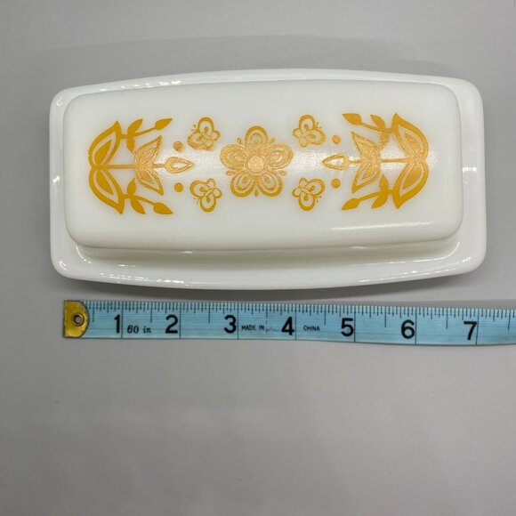 Vintage 1970's Pyrex Milk Glass Butterfly Gold Covered Butter Dish 72-B - Picture 9 of 9